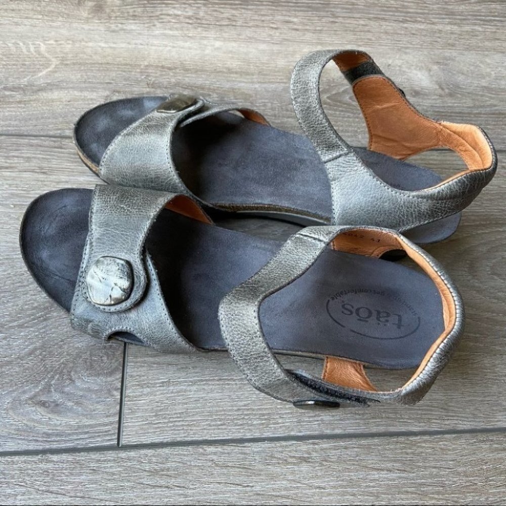 Taos Carousel 2 Graphite Wedge Leather Sandal